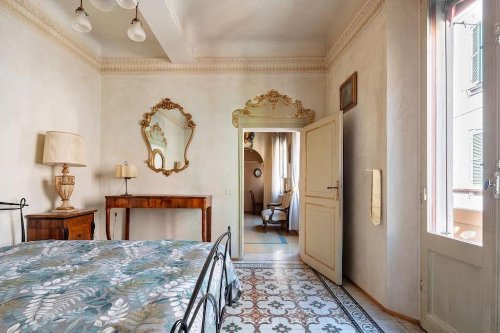 Central Elegant Apartment - Liberty House بولونيا المظهر الخارجي الصورة